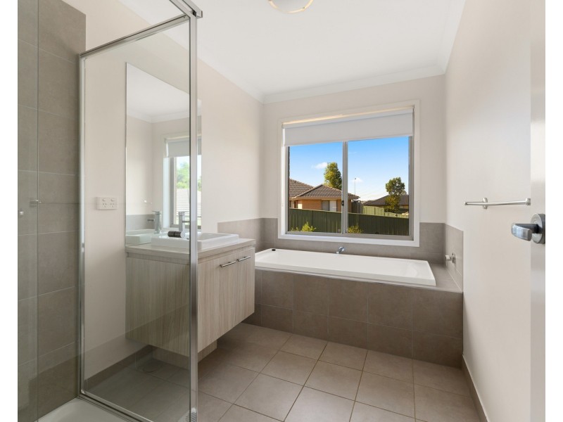 54 Driver Terrace, Glenroy NSW 2640