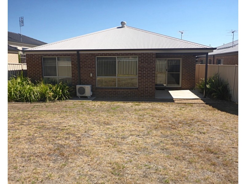 9 Sadlier Street, Wodonga VIC 3690