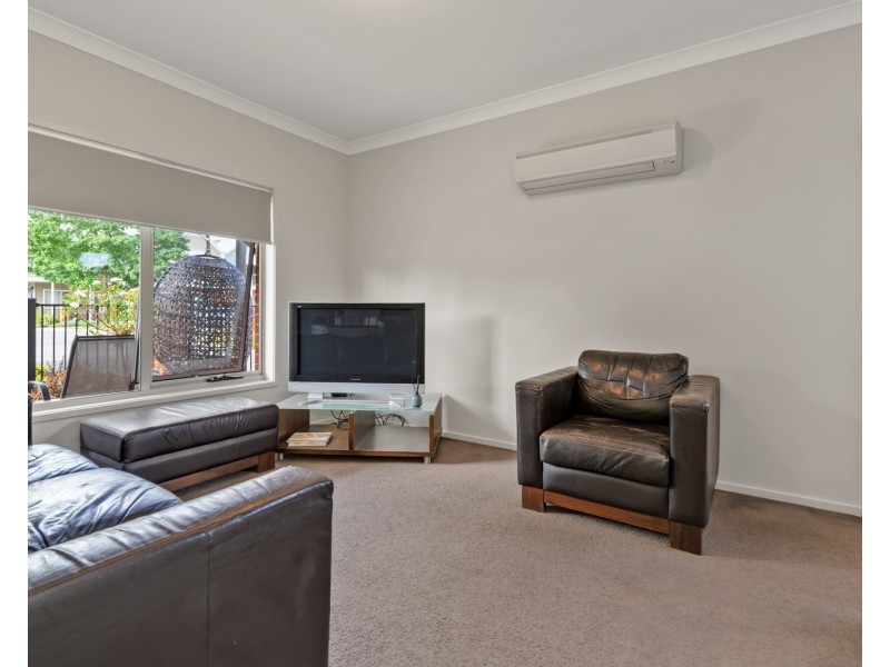 11 Elmwood Circuit, Wodonga VIC 3690