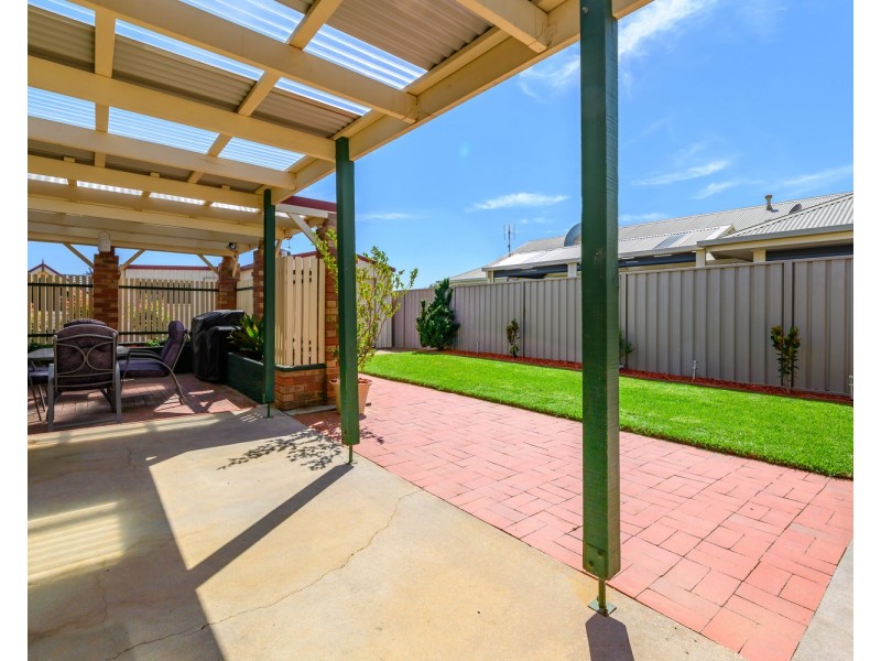 8 Mashie Way, Wodonga VIC 3690