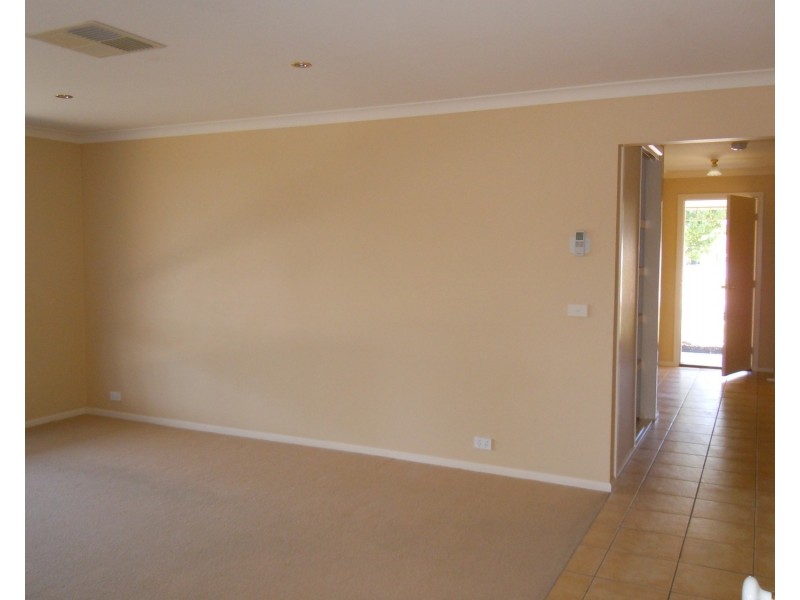 11 Ambrose Crescent, Wodonga VIC 3690