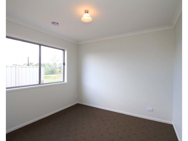 4/17 Thorneycroft Avenue, Wodonga VIC 3690