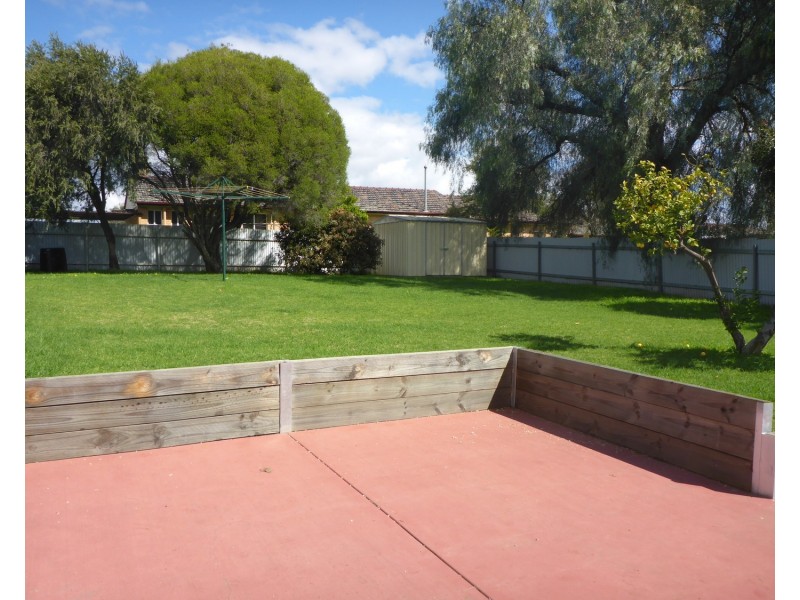 327 Mount Street, Albury NSW 2640