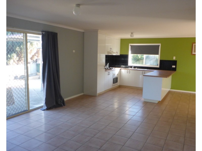 2 Kookaburra Place, Wodonga VIC 3690