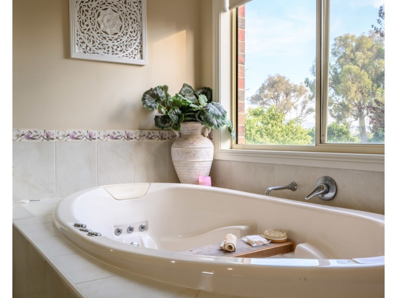 360 Whytes Road, Baranduda VIC 3691