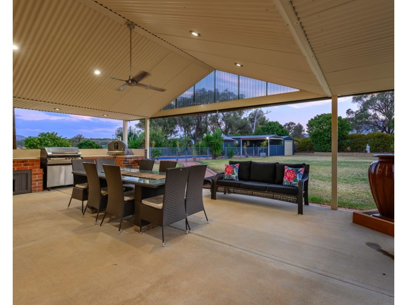 360 Whytes Road, Baranduda VIC 3691