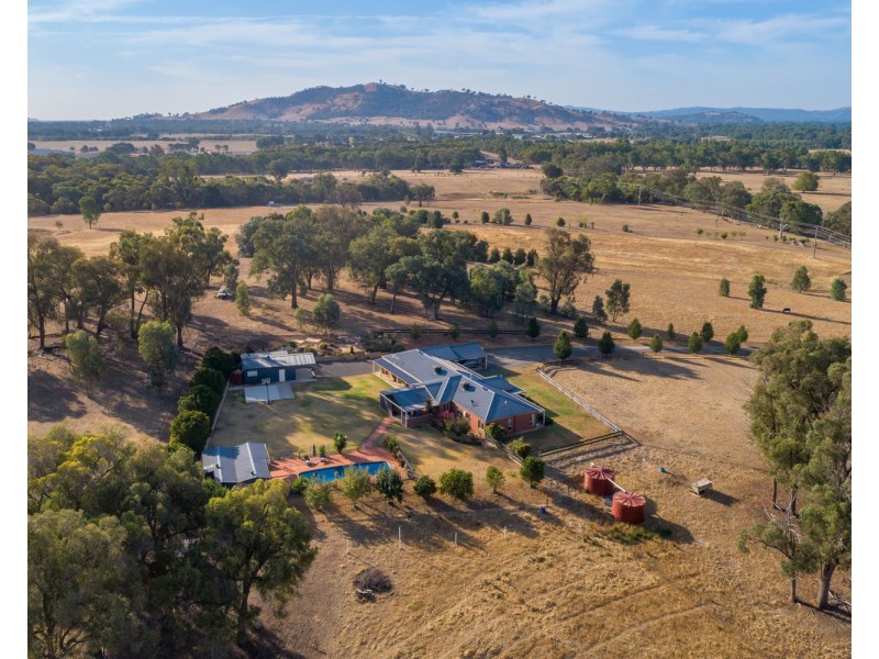 360 Whytes Road, Baranduda VIC 3691