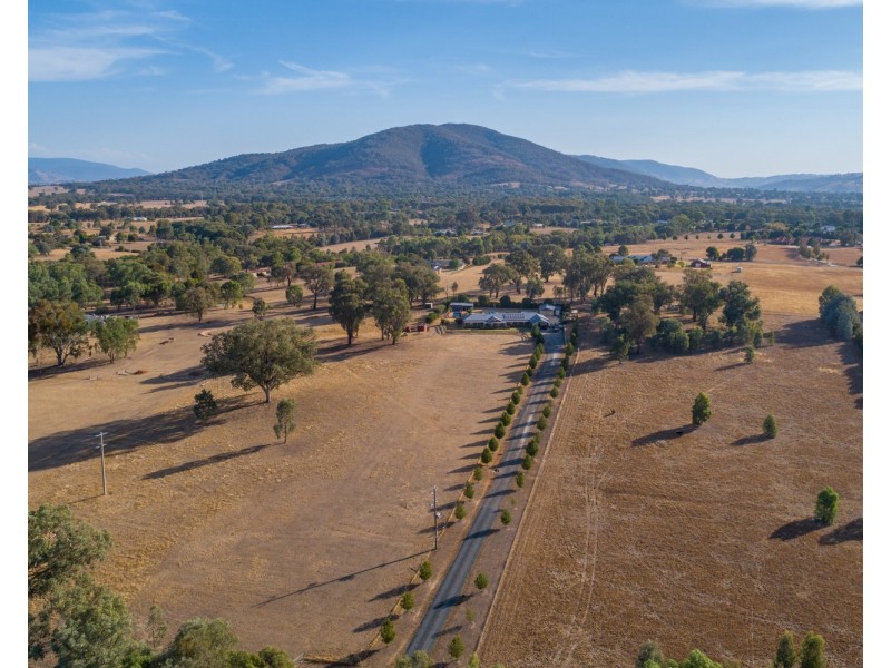360 Whytes Road, Baranduda VIC 3691