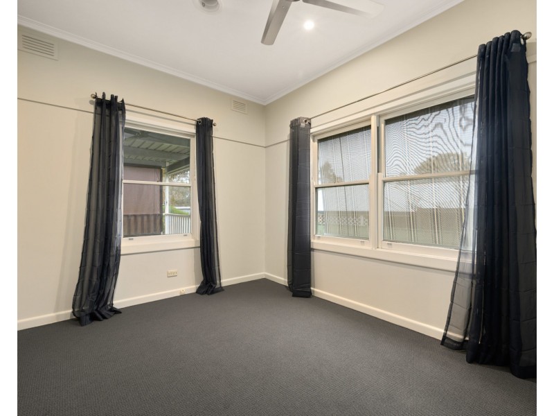 85 North Road, Chiltern VIC 3683