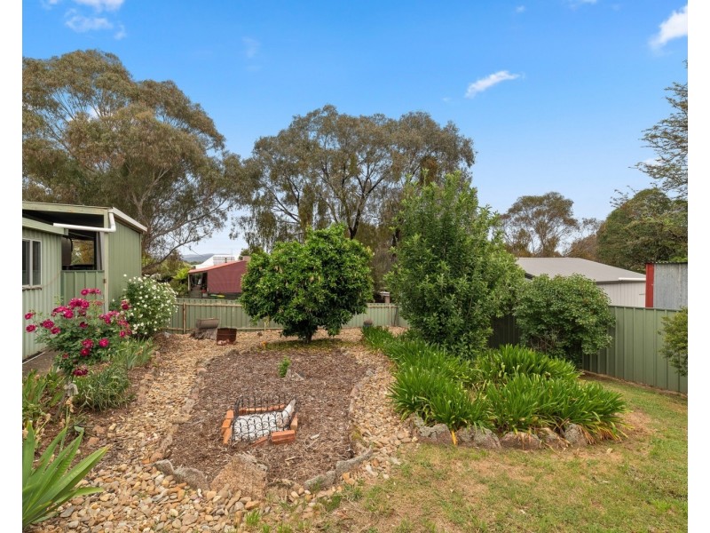 85 North Road, Chiltern VIC 3683
