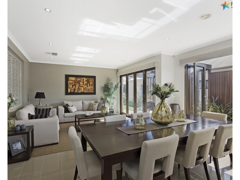 3 Riverside Boulevard, Killara VIC 3691
