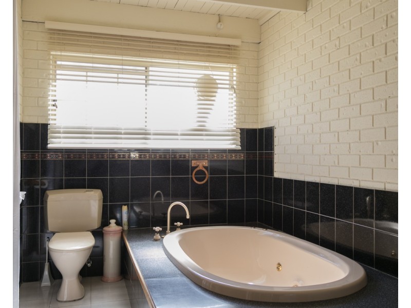 1097 Waugh Road, North Albury NSW 2640