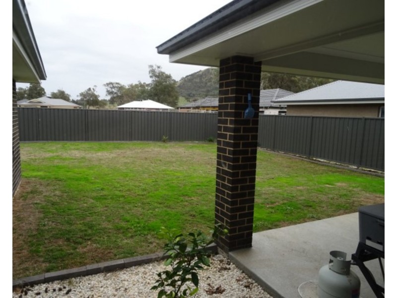 11 Trickett Avenue, Wodonga VIC 3690