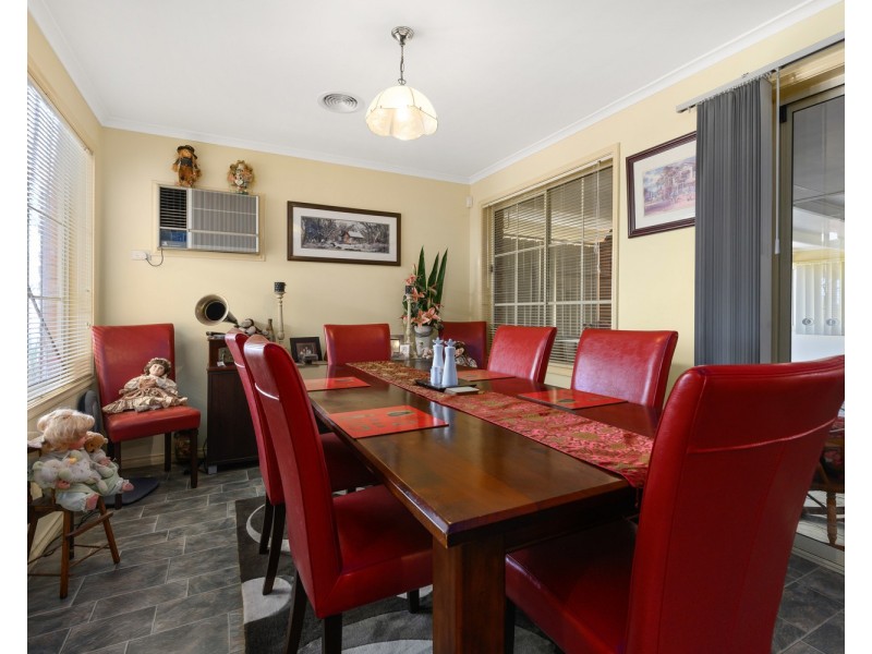 150 Jude Street, Howlong NSW 2643