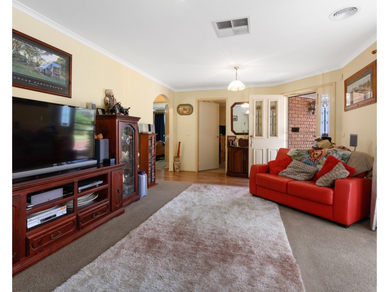 150 Jude Street, Howlong NSW 2643