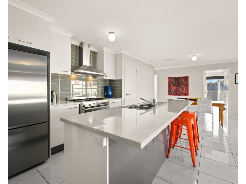 4 Hastings Way, Wodonga VIC 3690