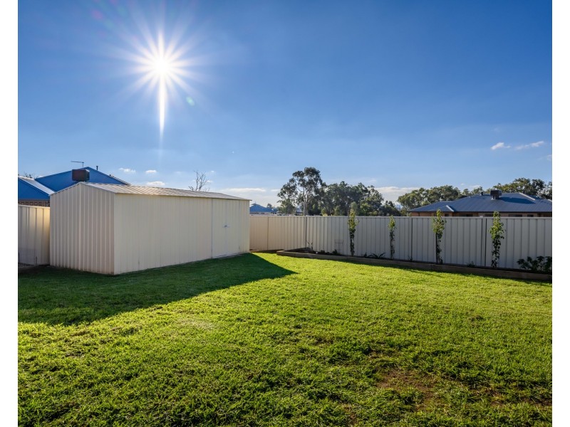4 Hastings Way, Wodonga VIC 3690