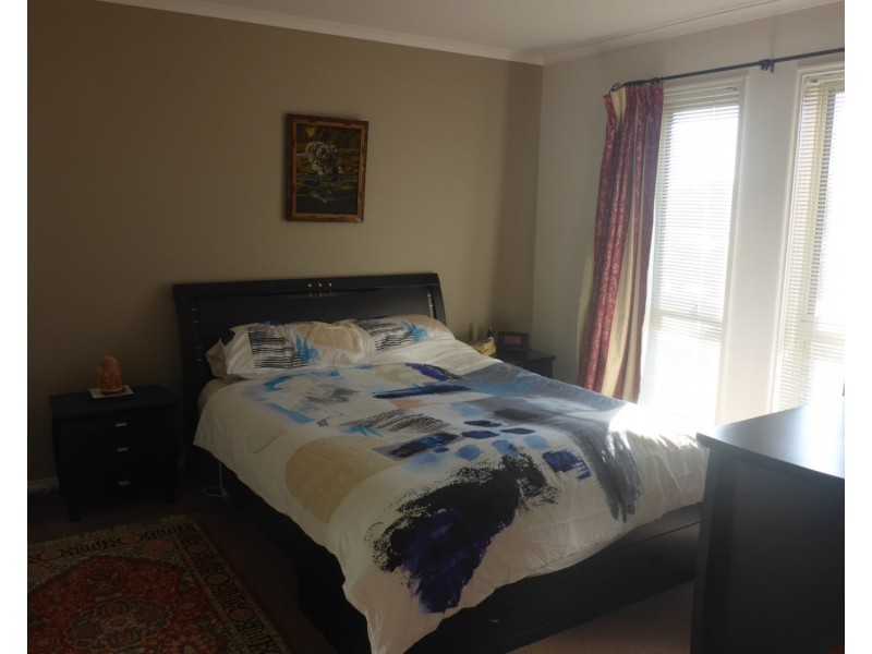 15 Oakmont Circuit, Wodonga VIC 3690