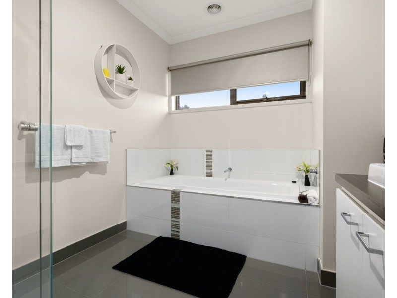 1 Wenden Avenue, Killara VIC 3691