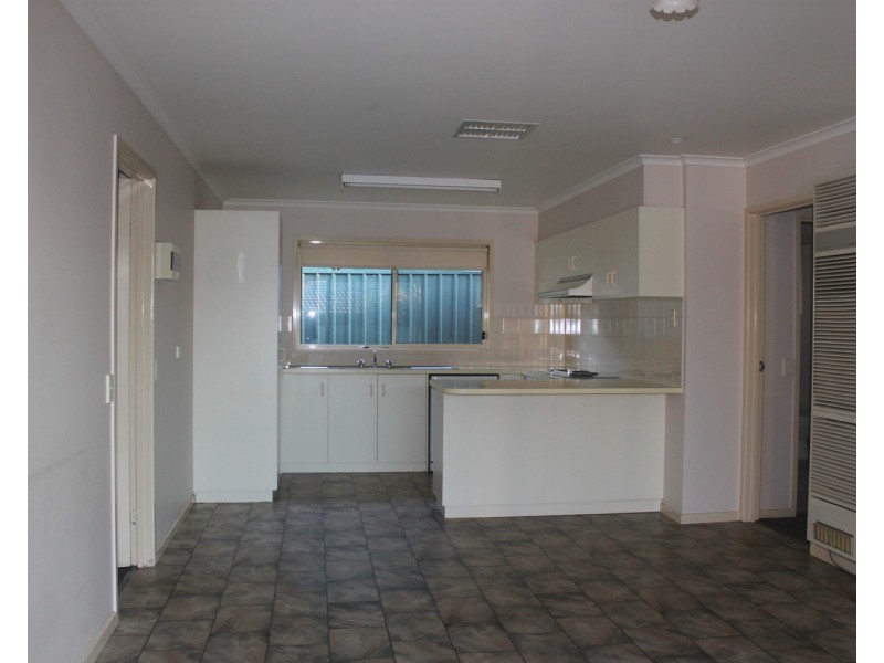 7 McCulloch Crescent, Wodonga VIC 3690