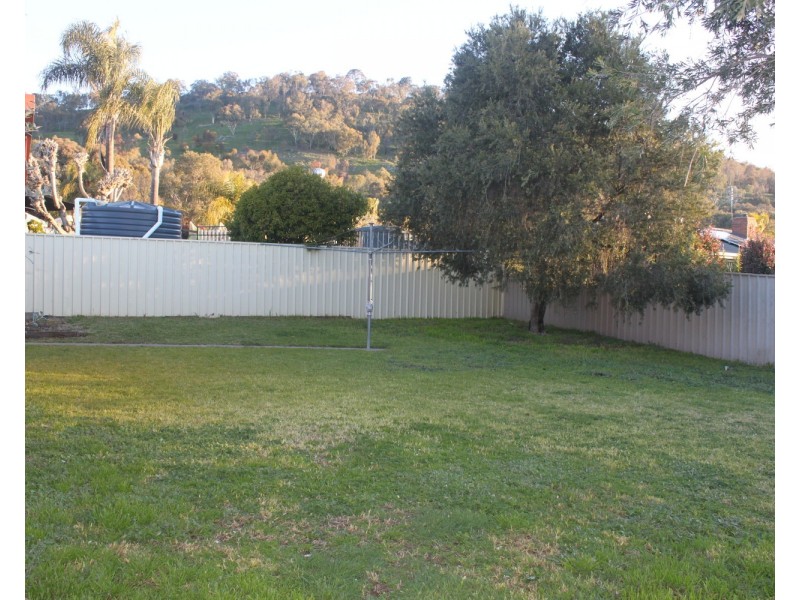 7 McCulloch Crescent, Wodonga VIC 3690