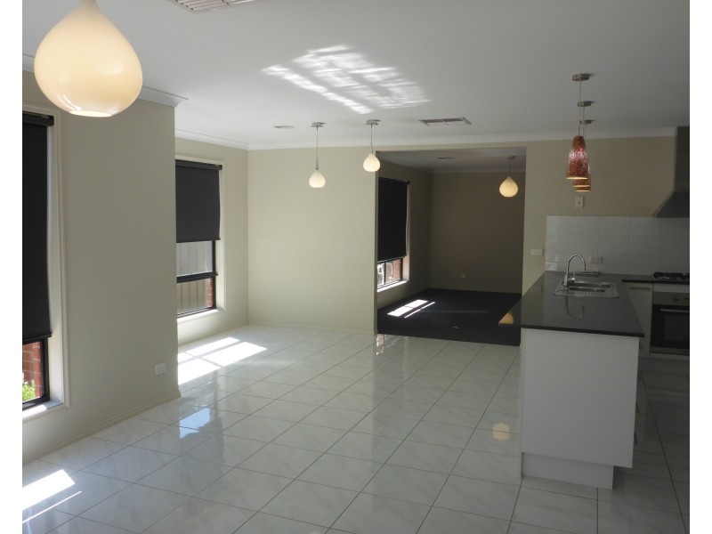 54 Victoria Cross Parade, Wodonga VIC 3690