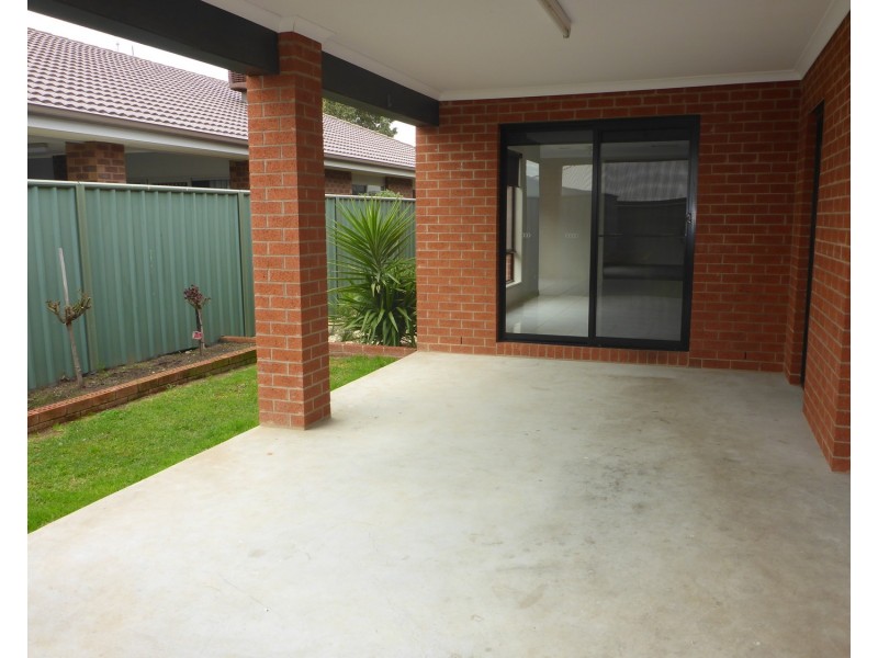54 Victoria Cross Parade, Wodonga VIC 3690