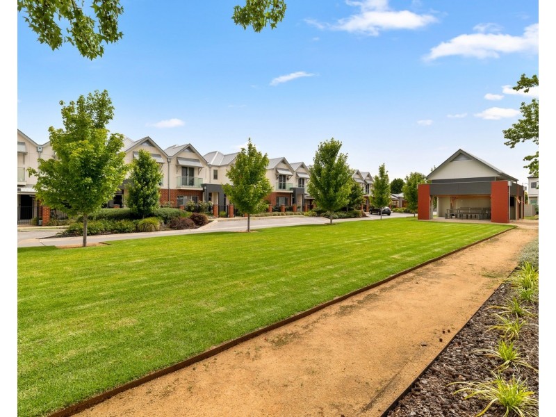 15 Elmwood Circuit, Wodonga VIC 3690