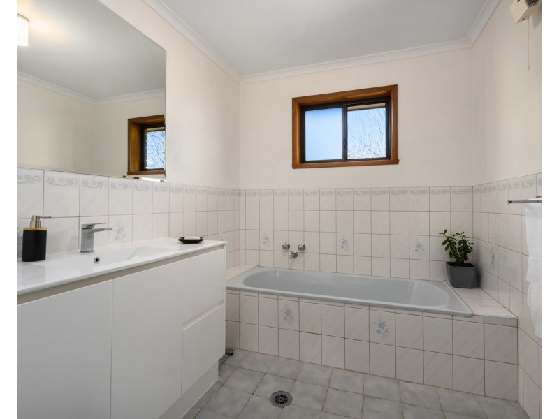 56 Urana Road, Burrumbuttock NSW 2642