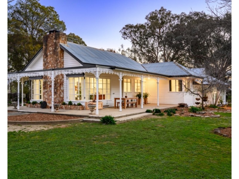 105 Conness Street, Chiltern VIC 3683