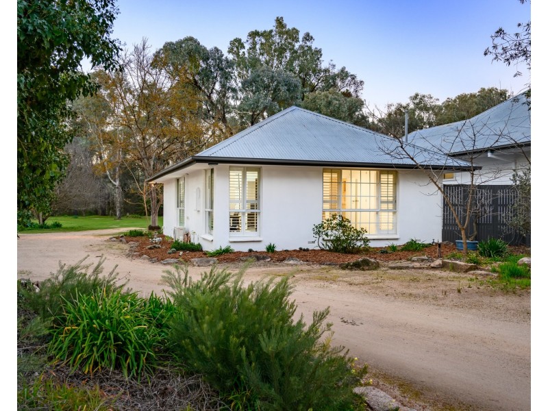 105 Conness Street, Chiltern VIC 3683