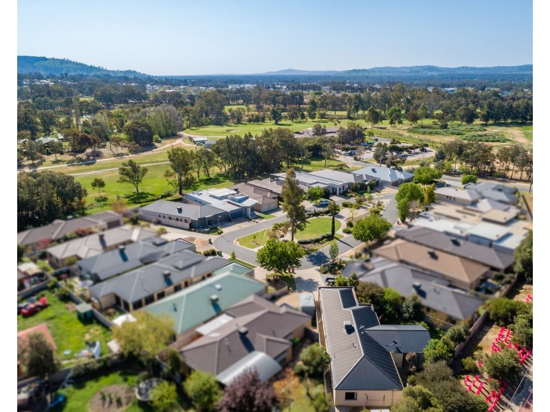 8 Garden Cove, Wodonga VIC 3690