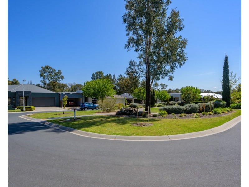 8 Garden Cove, Wodonga VIC 3690
