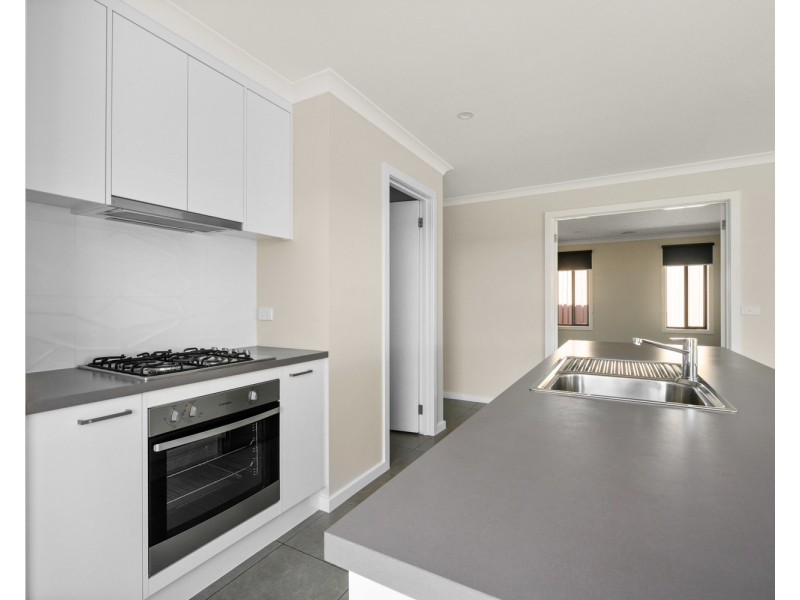 36 Rogers Avenue, Wodonga VIC 3690