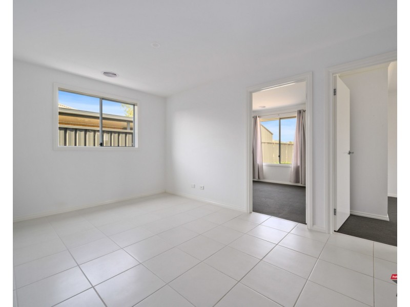 11 Trickett Avenue, Killara VIC 3691