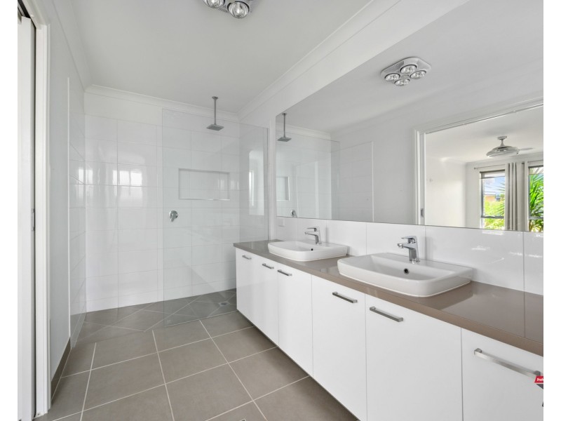 11 Trickett Avenue, Killara VIC 3691