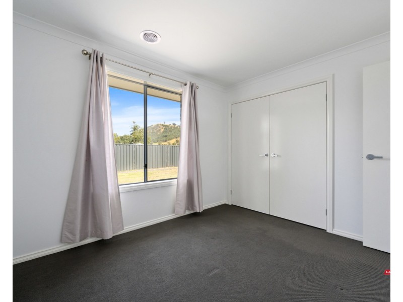 11 Trickett Avenue, Killara VIC 3691