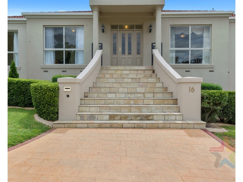 16 Avondale Drive, Wodonga VIC 3690