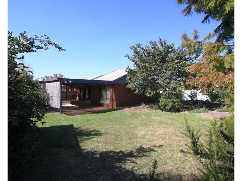 12 Coventry Court, Wodonga VIC 3690