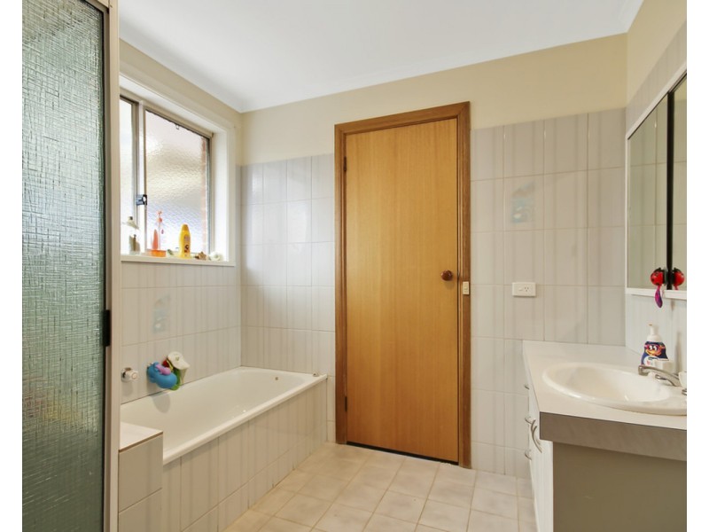 33 Edinburgh Circuit, Wodonga VIC 3690