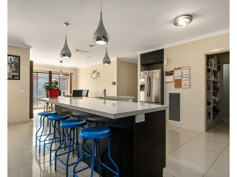 21 Silky Oak Avenue, Wodonga VIC 3690