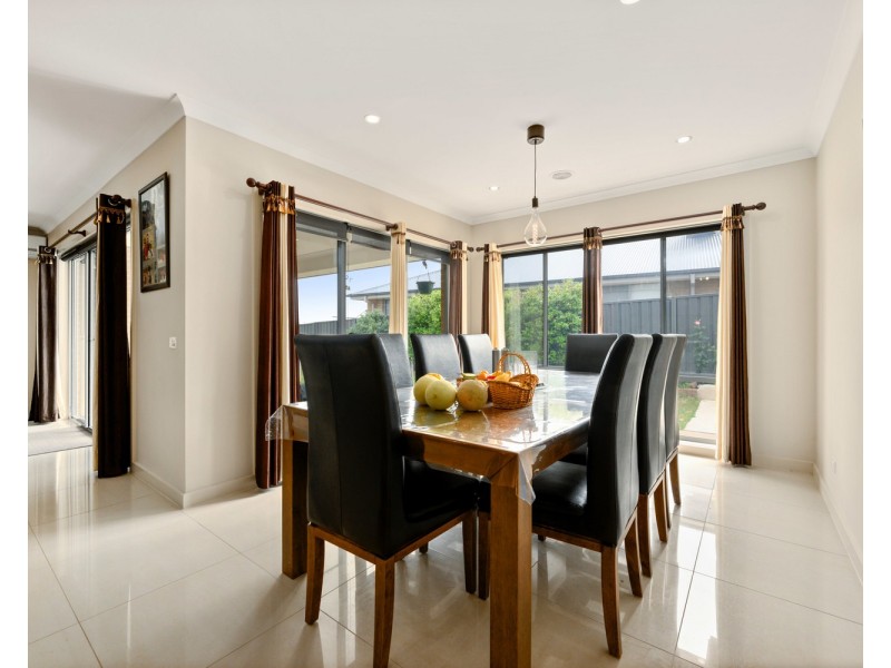 21 Silky Oak Avenue, Wodonga VIC 3690