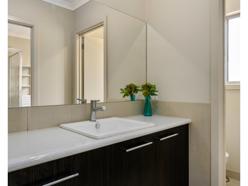 21 Silky Oak Avenue, Wodonga VIC 3690