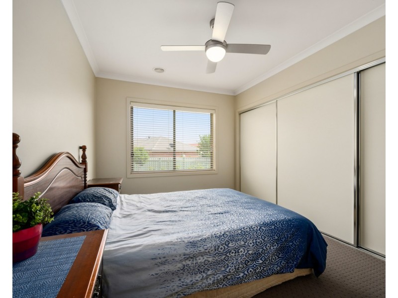 21 Silky Oak Avenue, Wodonga VIC 3690