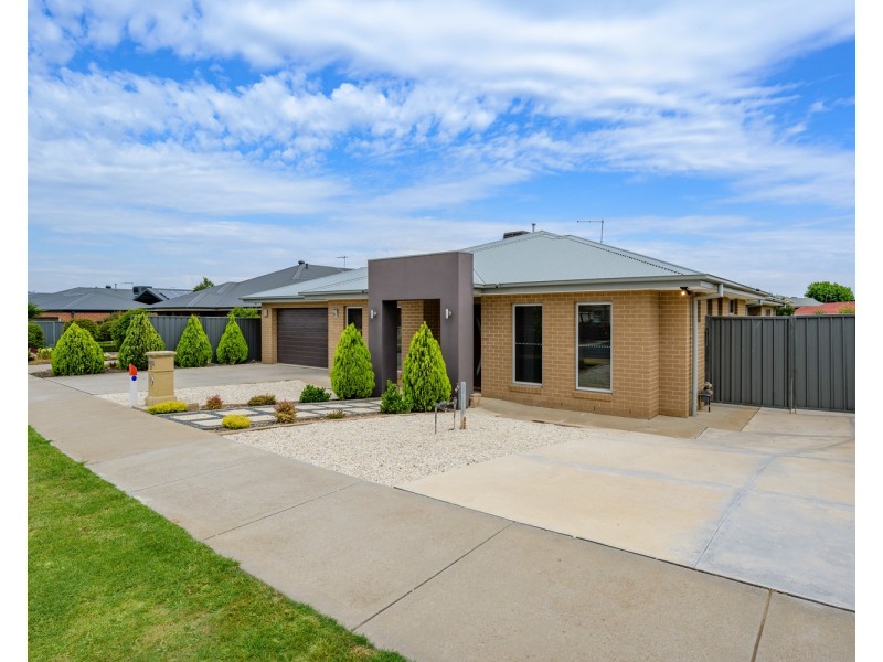 21 Silky Oak Avenue, Wodonga VIC 3690