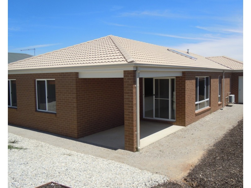 12 Silky Oak Avenue, Wodonga VIC 3690