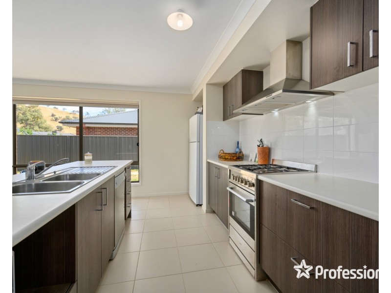 17 Perkins Street, Killara VIC 3691