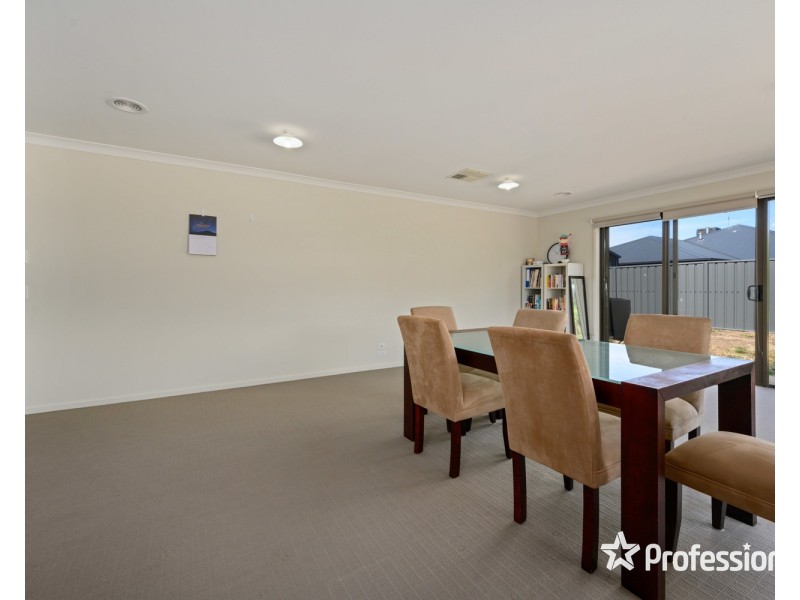 17 Perkins Street, Killara VIC 3691