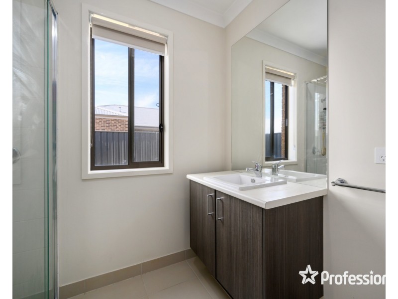 17 Perkins Street, Killara VIC 3691