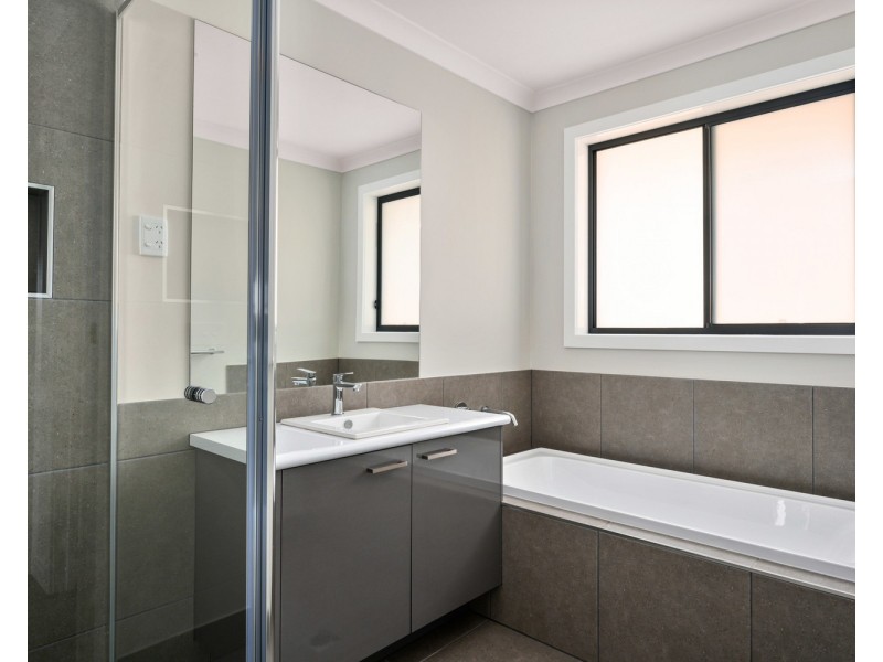 36 Rogers Avenue, Wodonga VIC 3690